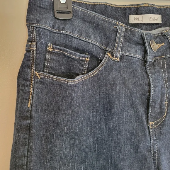 LEE Secretly Slender Jeans - Picture 2 of 8